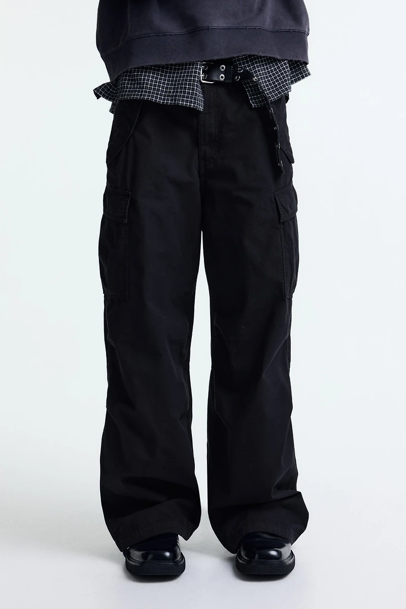 Loose-Fit Cargo Pants