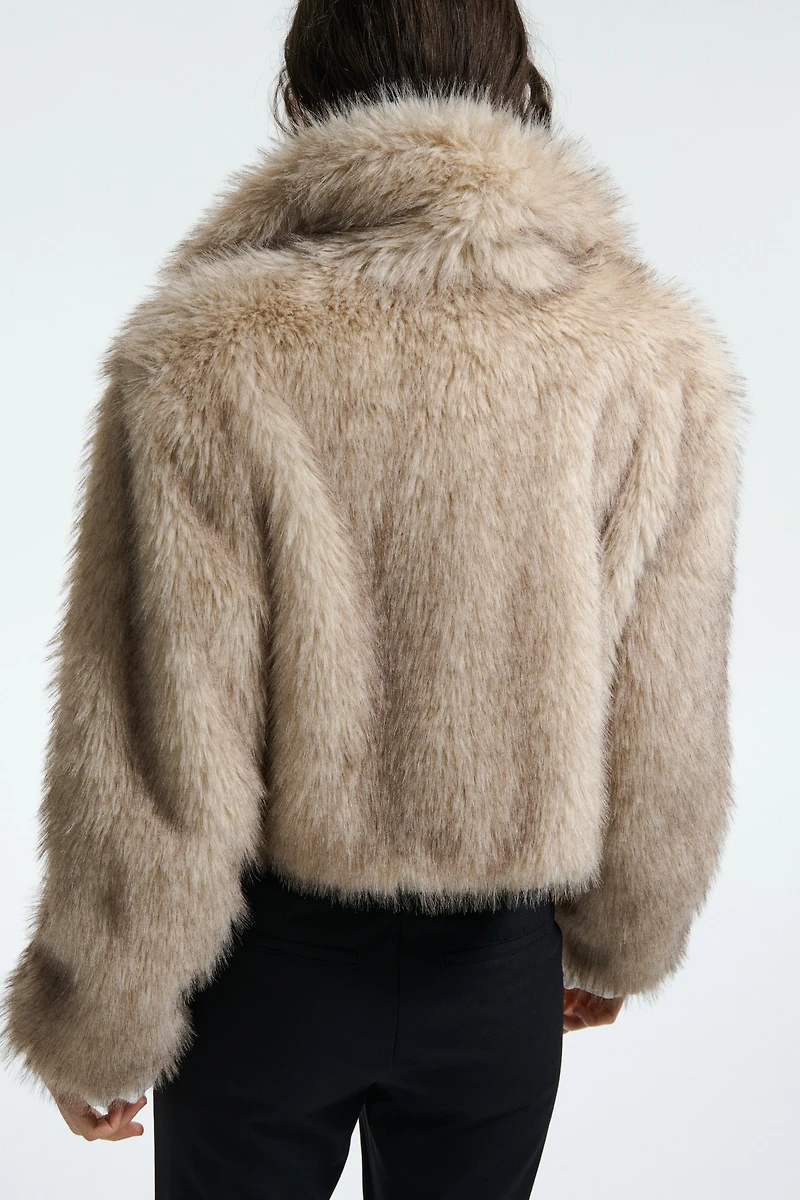 Cropped Fluffy Jacket