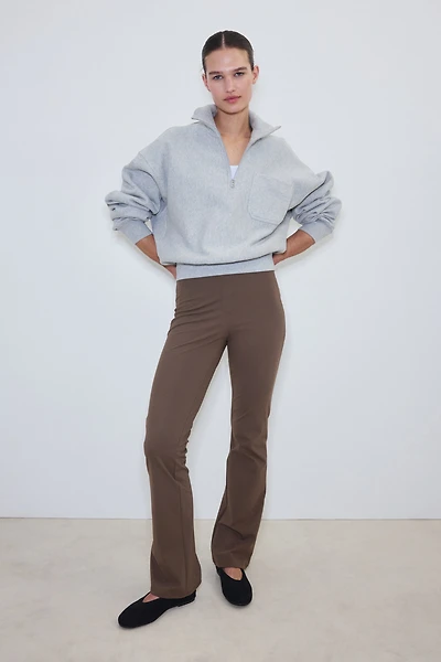 Pantalon évasé étirable dans tous les sens