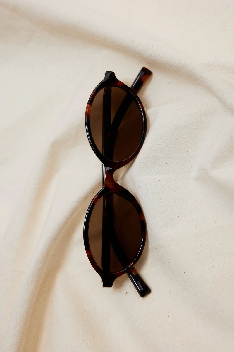 Lunettes de soleil ovales