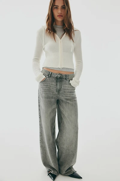 Gilet à capuche et fermeture éclair