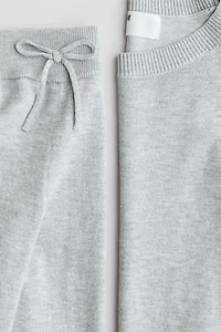 2-Piece Fine-Knit Set
