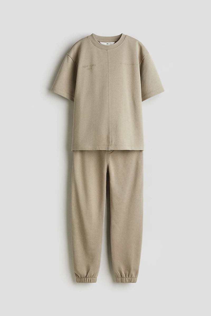 2-Piece Sweatshirt and Joggers Set