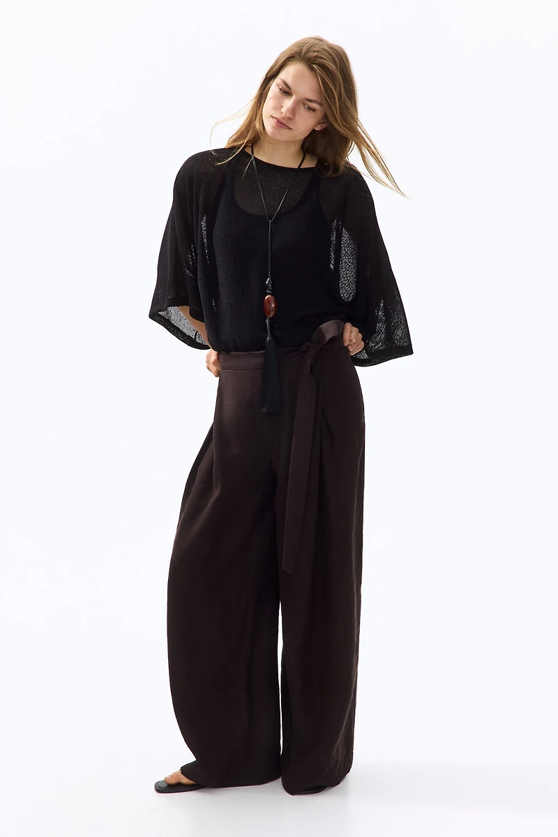 Pantalon en sergé avec détail à nouer