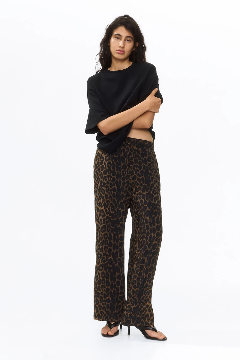 Wide-cut Pull-on Pants