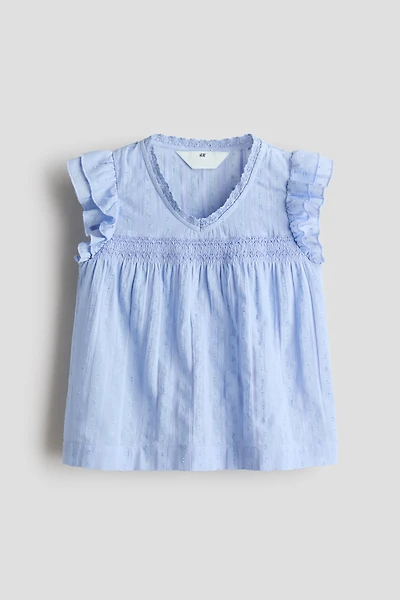 Flutter-Sleeved Blouse