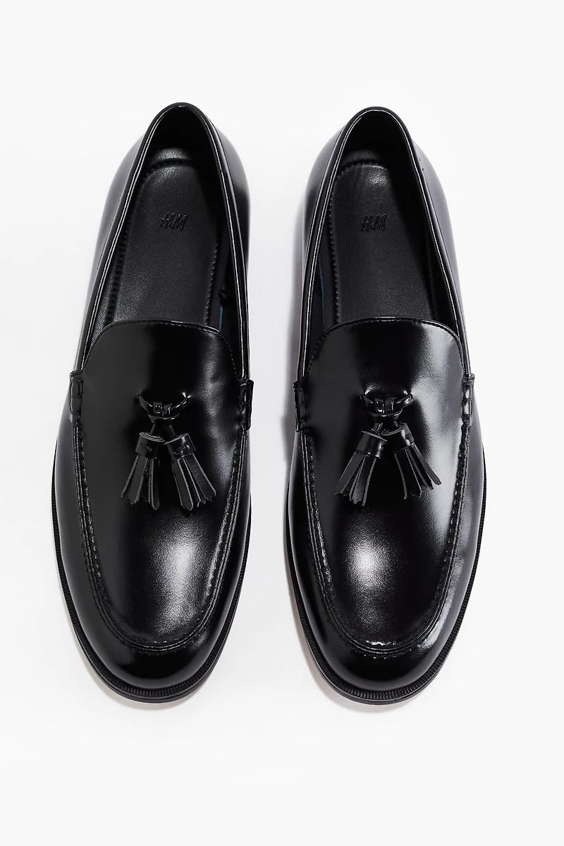 Tasseled Loafers