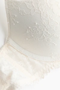 Soutien-gorge super pigeonnant en dentelle