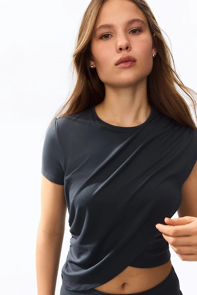 Haut à effet superposé