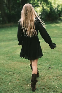 Robe avec col à volants