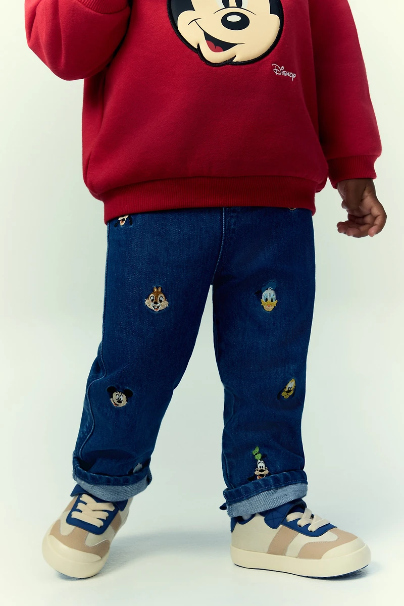 Jean avec détails brodés