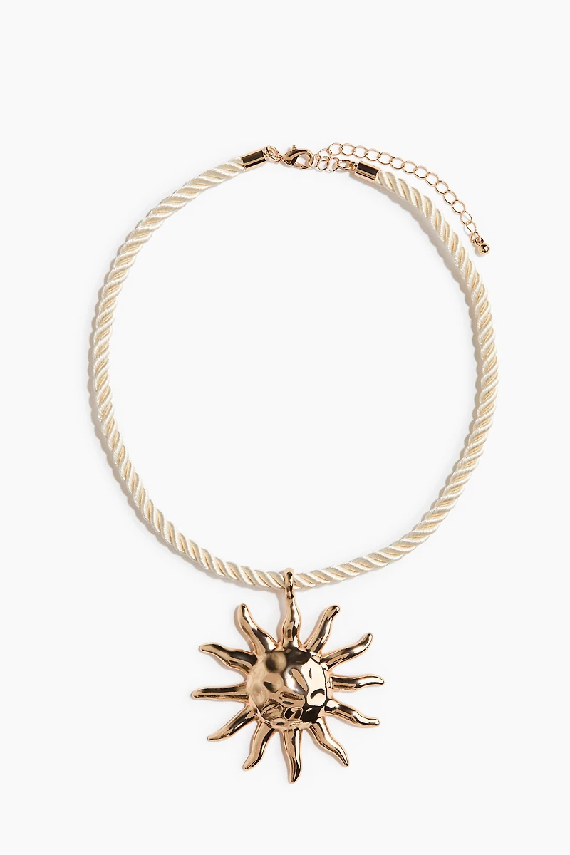 Rope Necklace with Pendant