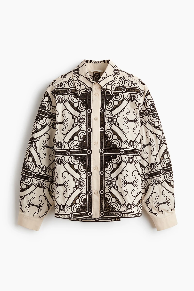 Veste avec broderie anglaise