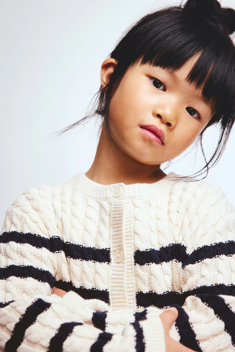 Chandail en tricot torsadé