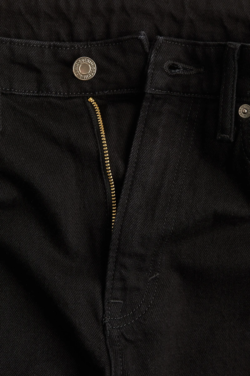 Jean taille haute jambes semi-évasées