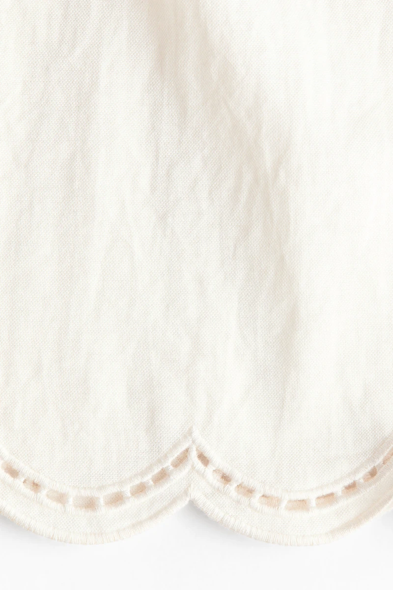 MAMA Scalloped Pull-On Pants