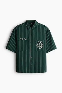 Chemise classique à motif brodé