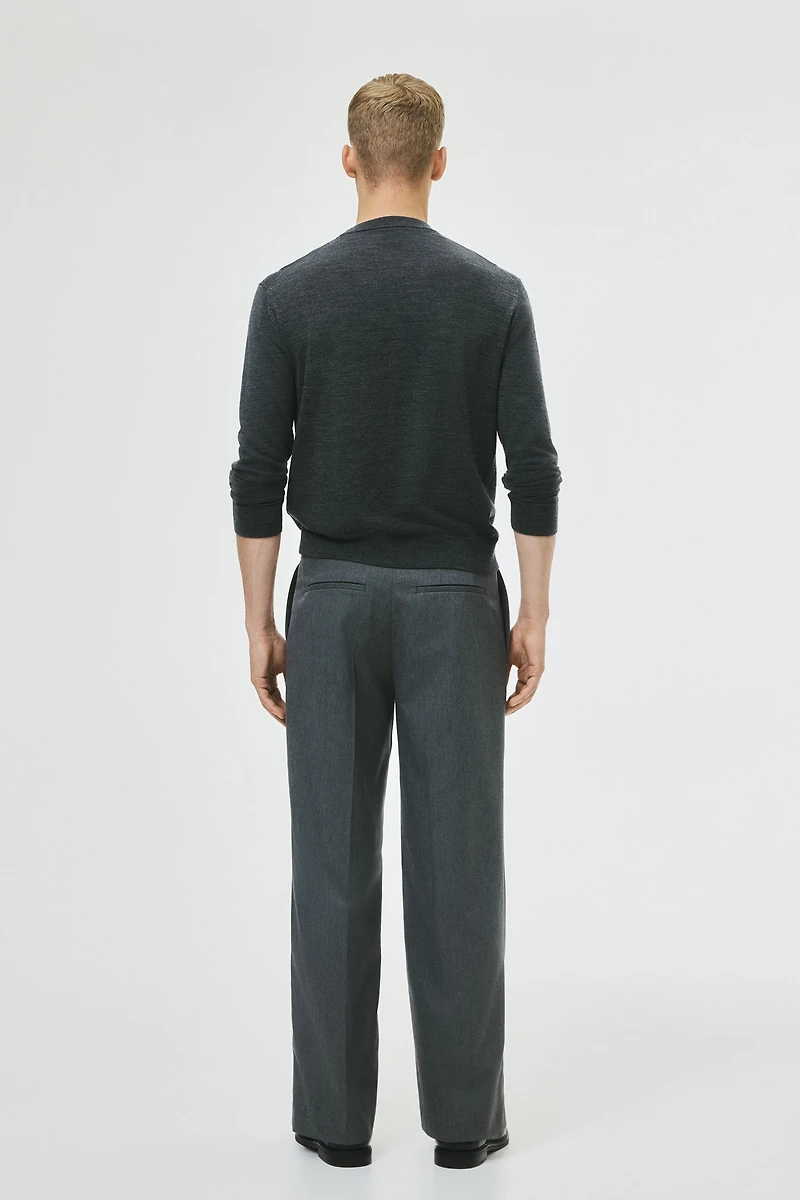 Loose-Fit Tailored Pants