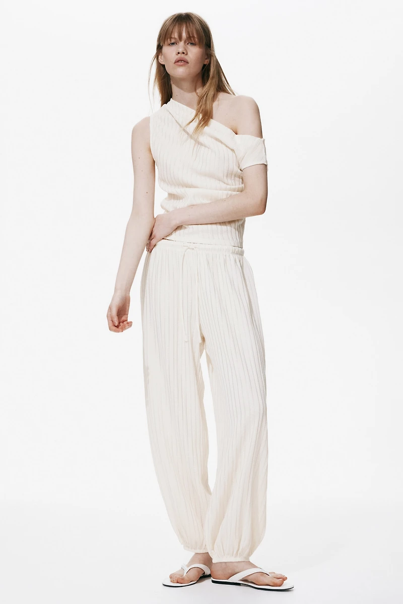 Textured Balloon-Leg Pants