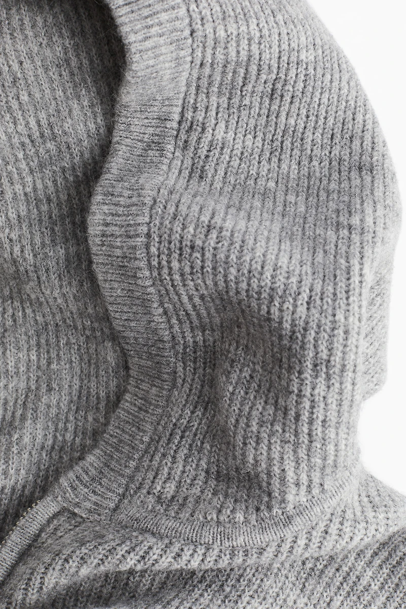 Chandail à fermeture éclair avec capuchon