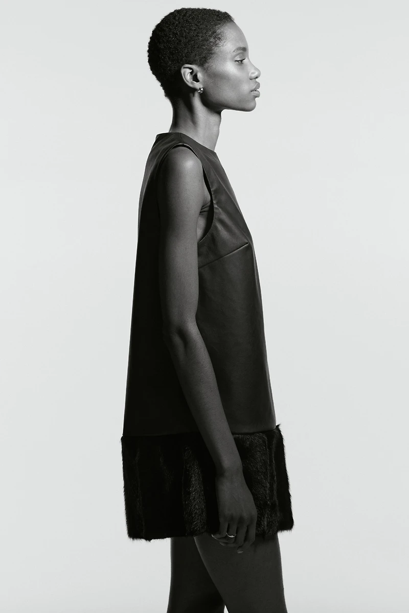 Minirobe en tissu enduit