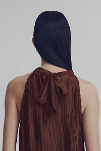 Haut sans manches froissé