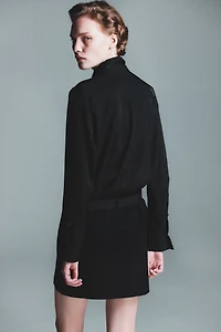 Minijupe avec ceinture