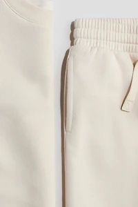 2-Piece Sweatshirt and Sweatshorts Set