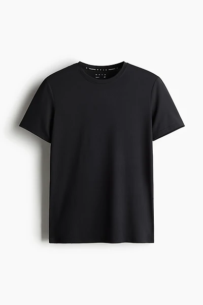 Muscle-Fit Sports Shirt with DryMove™