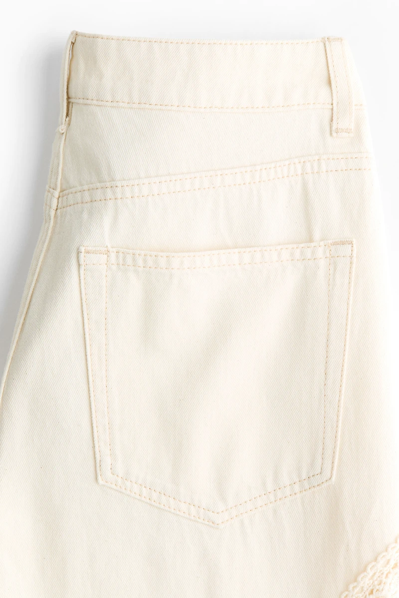 Pantalon avec détails d'aspect crocheté