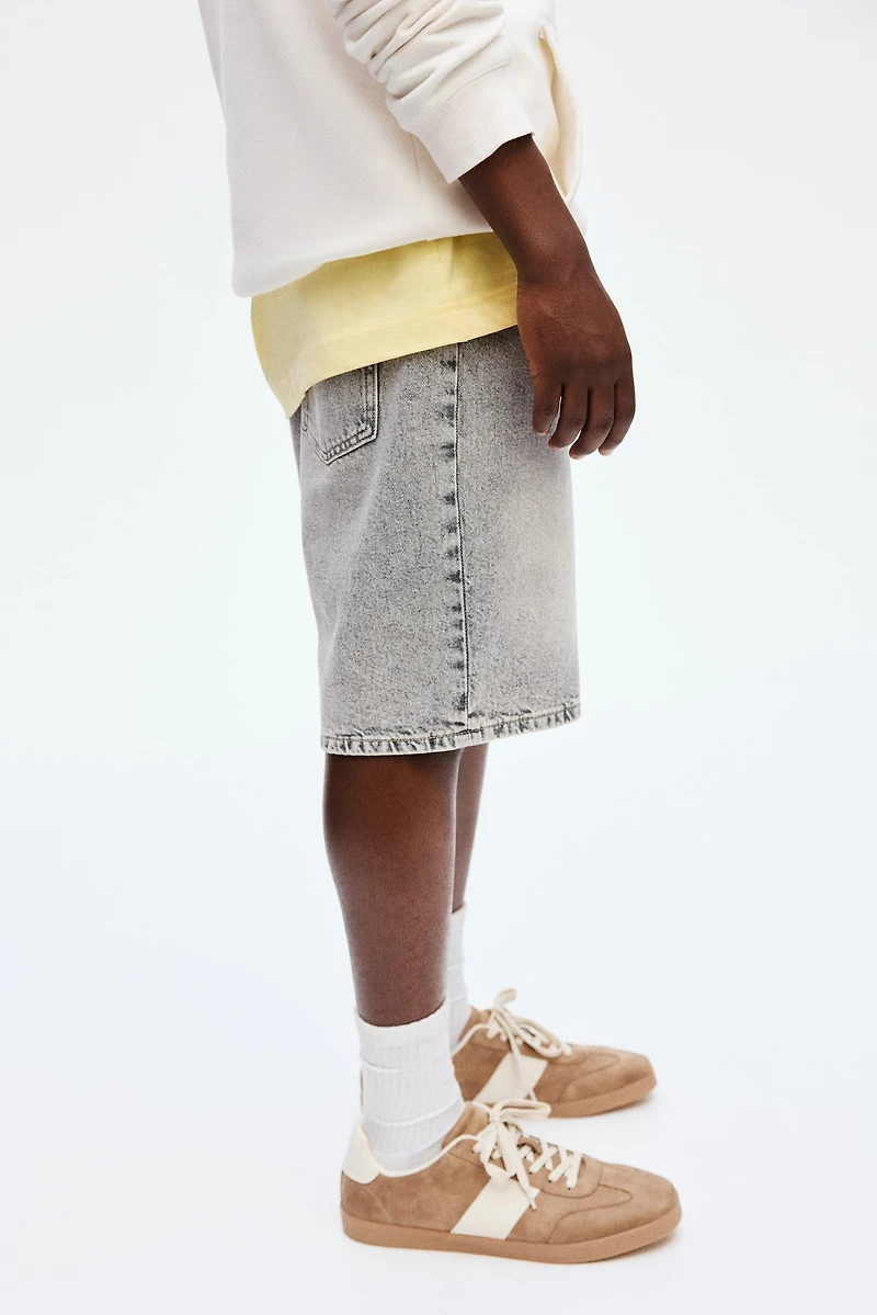 Loose-Fit Denim Shorts