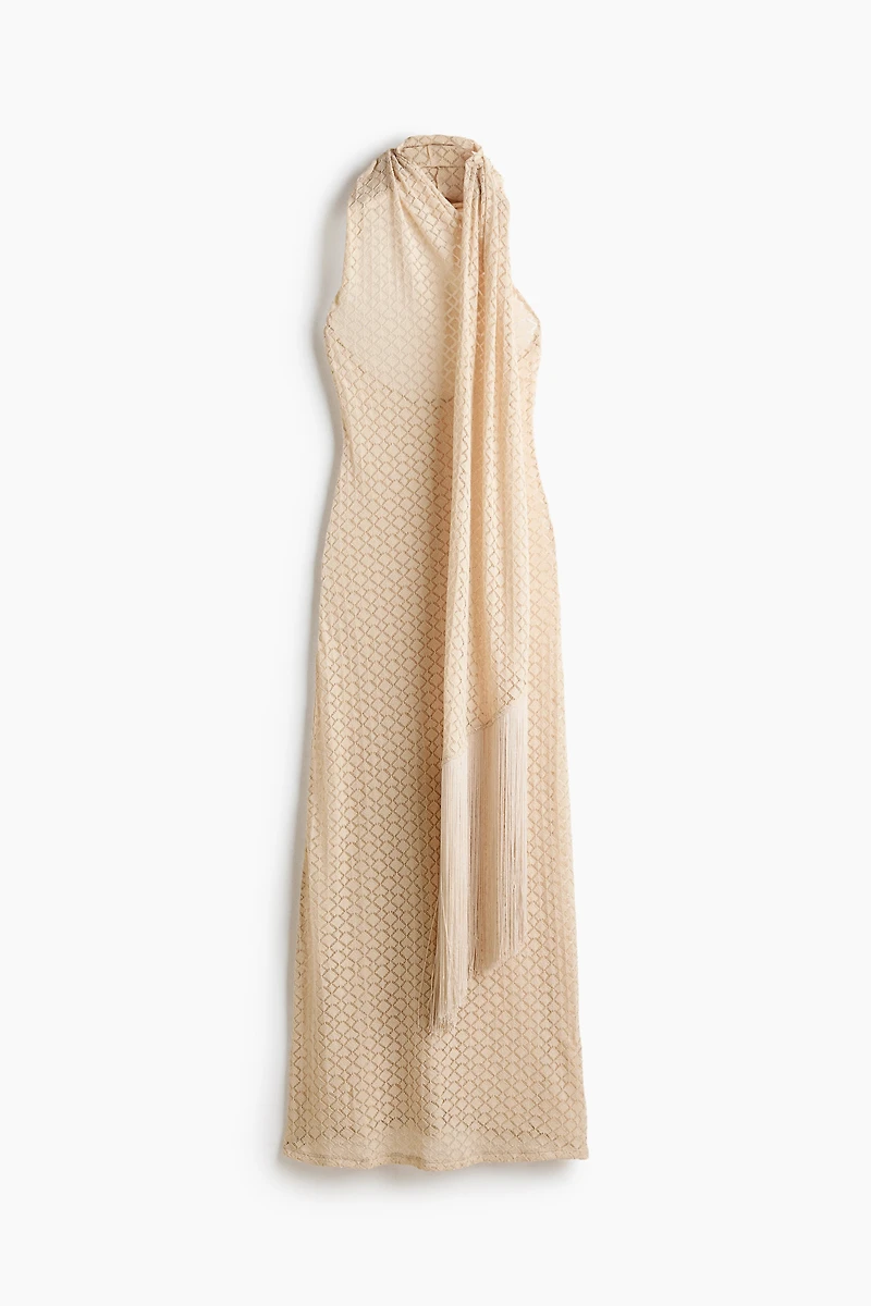Robe d'aspect crocheté avec col écharpe