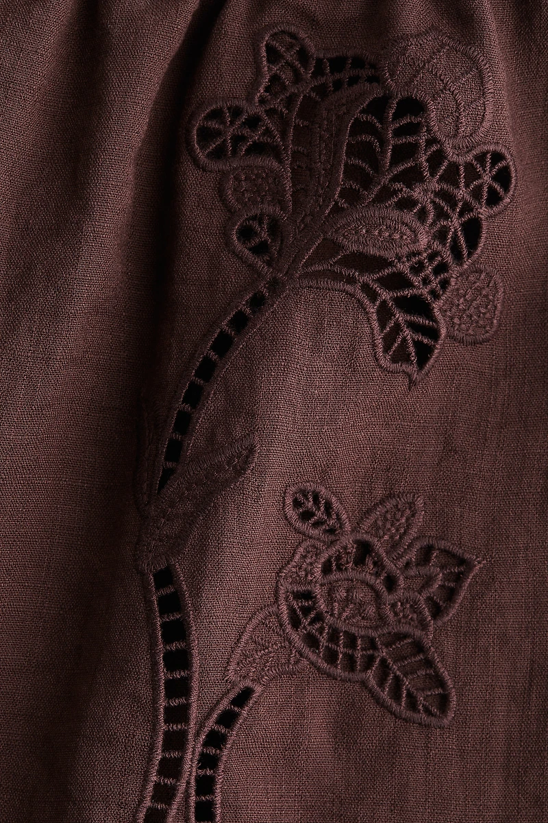 Short avec broderie anglaise