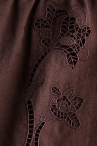 Short avec broderie anglaise