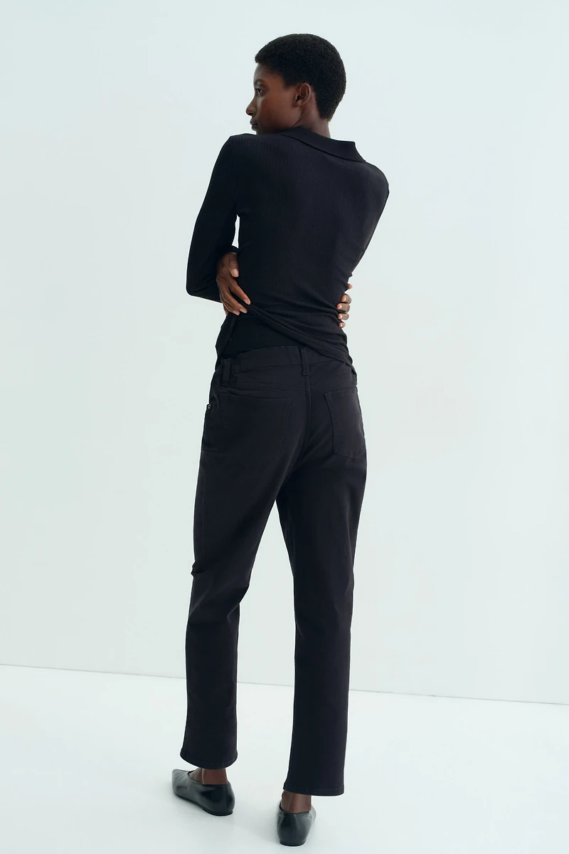 MAMA Straight Ankle Jeans