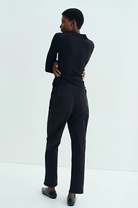 MAMA Straight Ankle Jeans