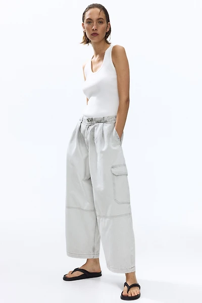Regular-Waist Barrel-Leg Ankle Jeans