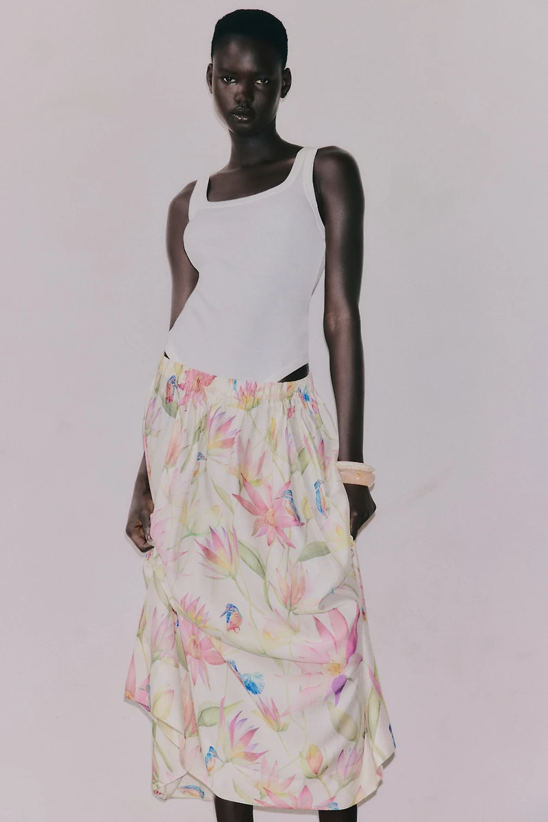 Voluminous Skirt