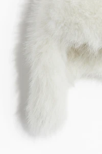 Tuque duveteuse avec rabats d'oreilles