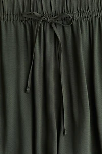 Wide-cut Pull-on Pants