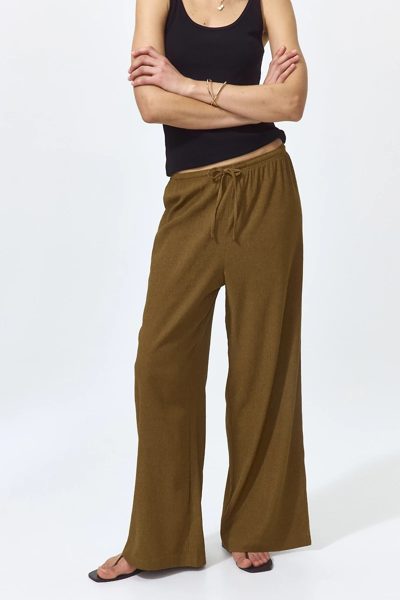 Wide-cut Pull-on Pants