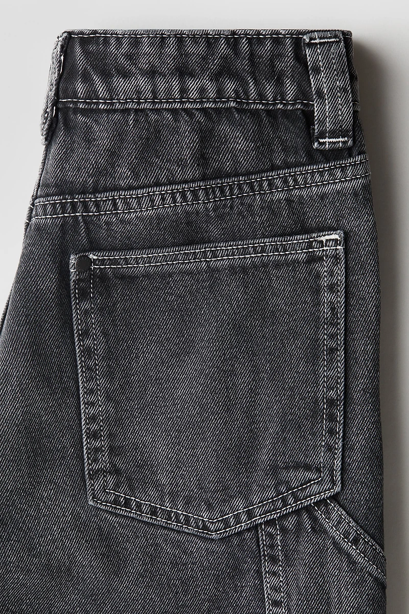 Loose-Fit Carpenter Shorts