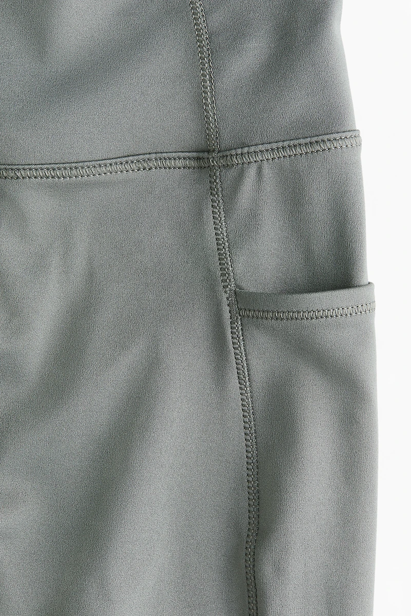Biking Shorts with DryMove™