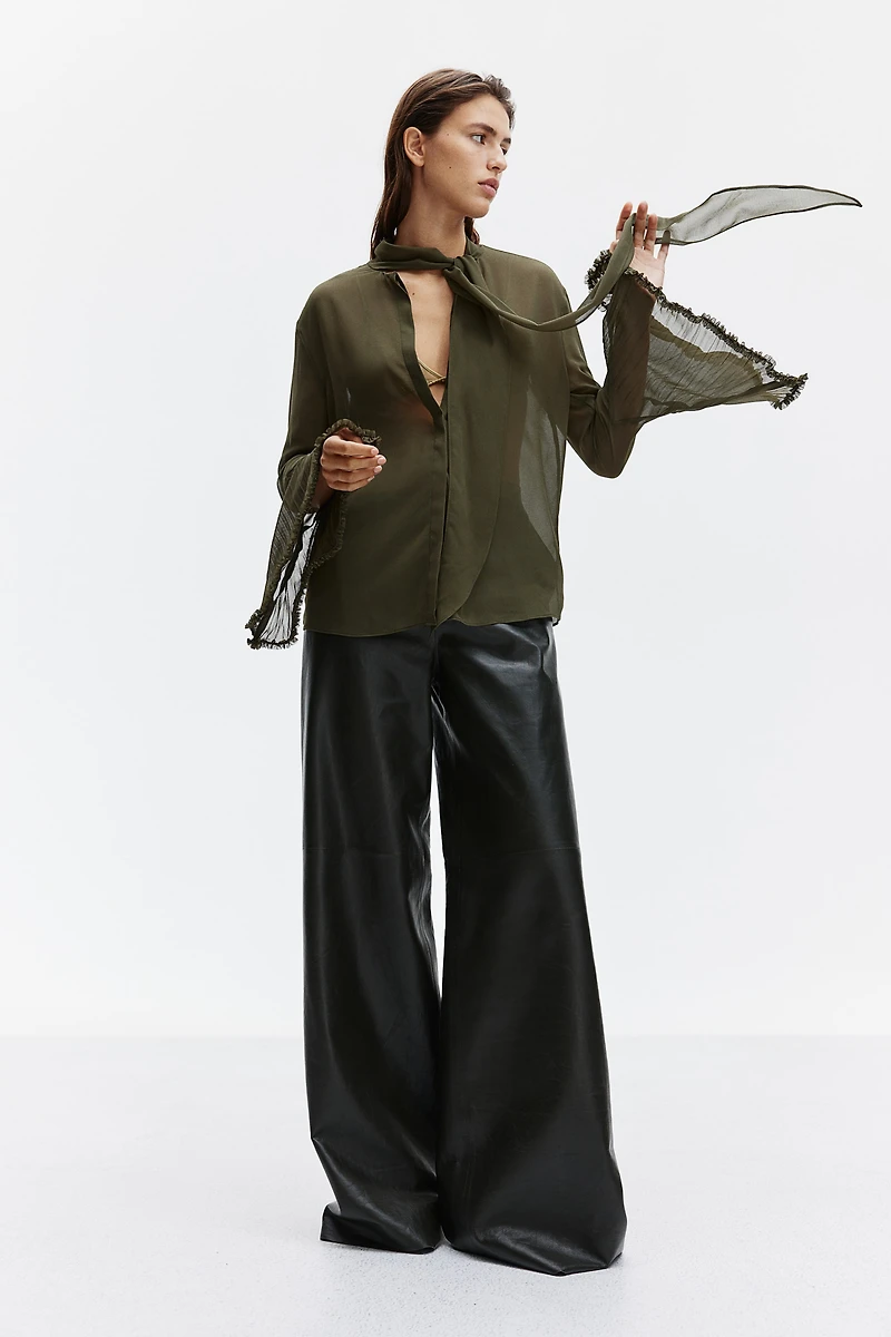 Blouse lavallière en mousseline