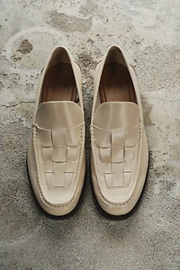 Mocassins tressés