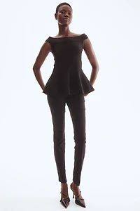 Haut péplum à épaules dénudées