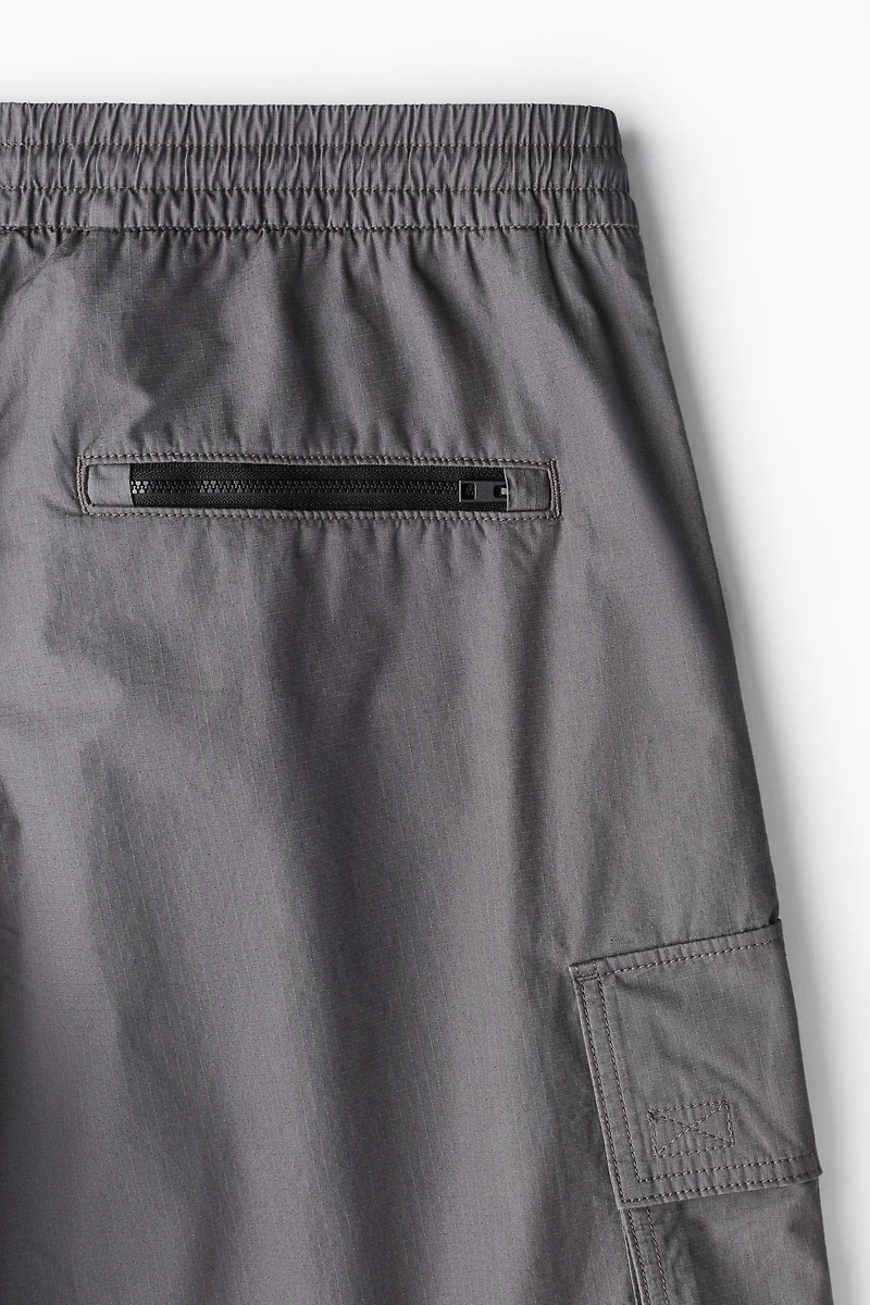 Relaxed-Fit Cargo Shorts