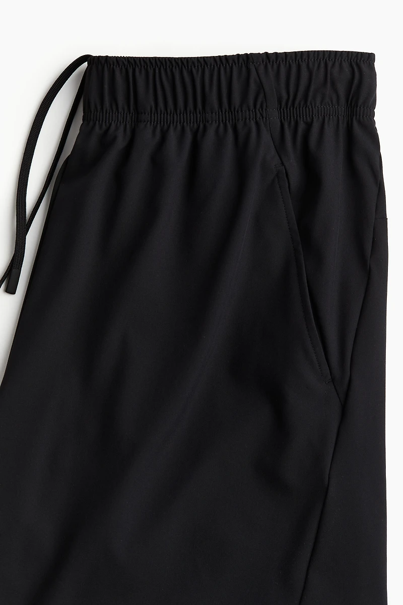 Long Sports Shorts with DryMove™