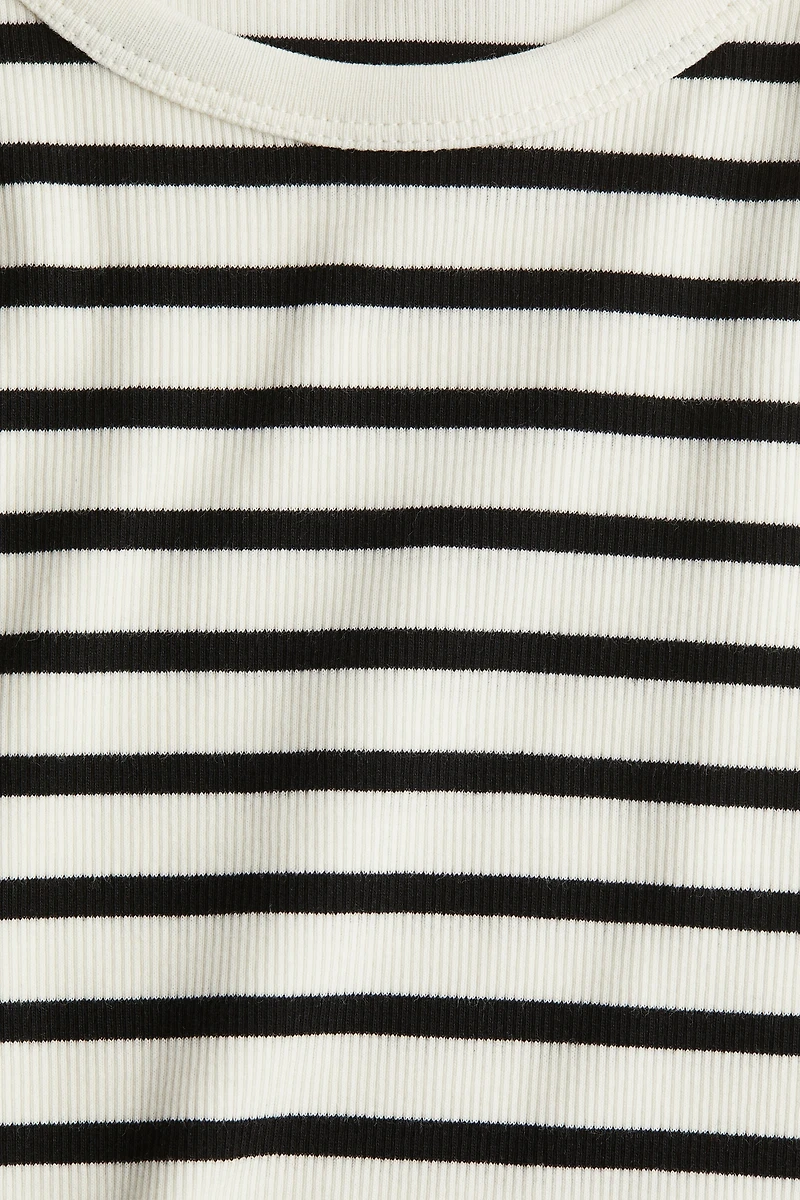 Ribbed T-Shirt