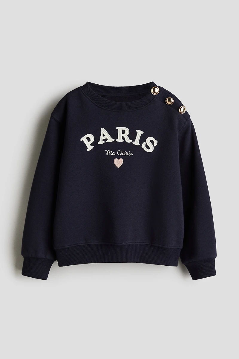 Sweatshirt